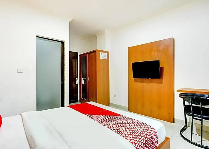Hotel Oyo 3975 Gita 2*
